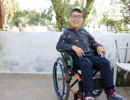 DORUK TEKERLEKLİ SANDALYESİNE KAVUŞTU
