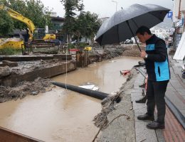Başkan Aras, en sorunlu yol bölgesinde