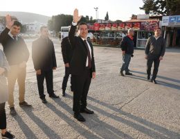 Aras, Gazi ve Şehit yakınlarını uğurladı.