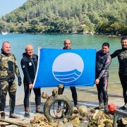 BODRUM’DA SAHİL VE YOL KENARLARI ATIKTAN TEMİZLENDİ