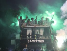 ŞAMPİYON BODRUMSPOR’A COŞKULU KUTLAMA