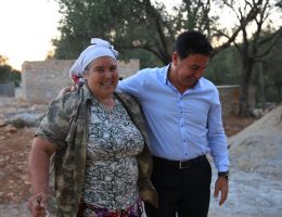 Başkan Aras, su sıkıntısı yaşanan mahalleleri ziyaret etti