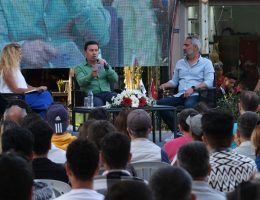 BAŞKAN ARAS, GENÇLERLE BULUŞTU