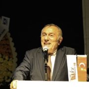 Aras,  Remzi Kazmaz’ı kutladı