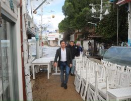 BAŞKAN ARAS’TAN FIRTINADAN ETKİLENEN İŞ YERLERİNE ZİYARET    