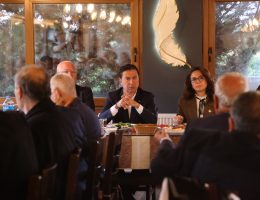 Aras:”, Gönülden el ele hep birlikte çalışacağız.”