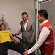 Başkan Aras’tan alev savaşçılarına geçmiş olsun ziyareti