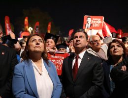 Başkan Aras’tan İmamoğlu’na Destek: “Karar da Gelecek de Milletindir!”